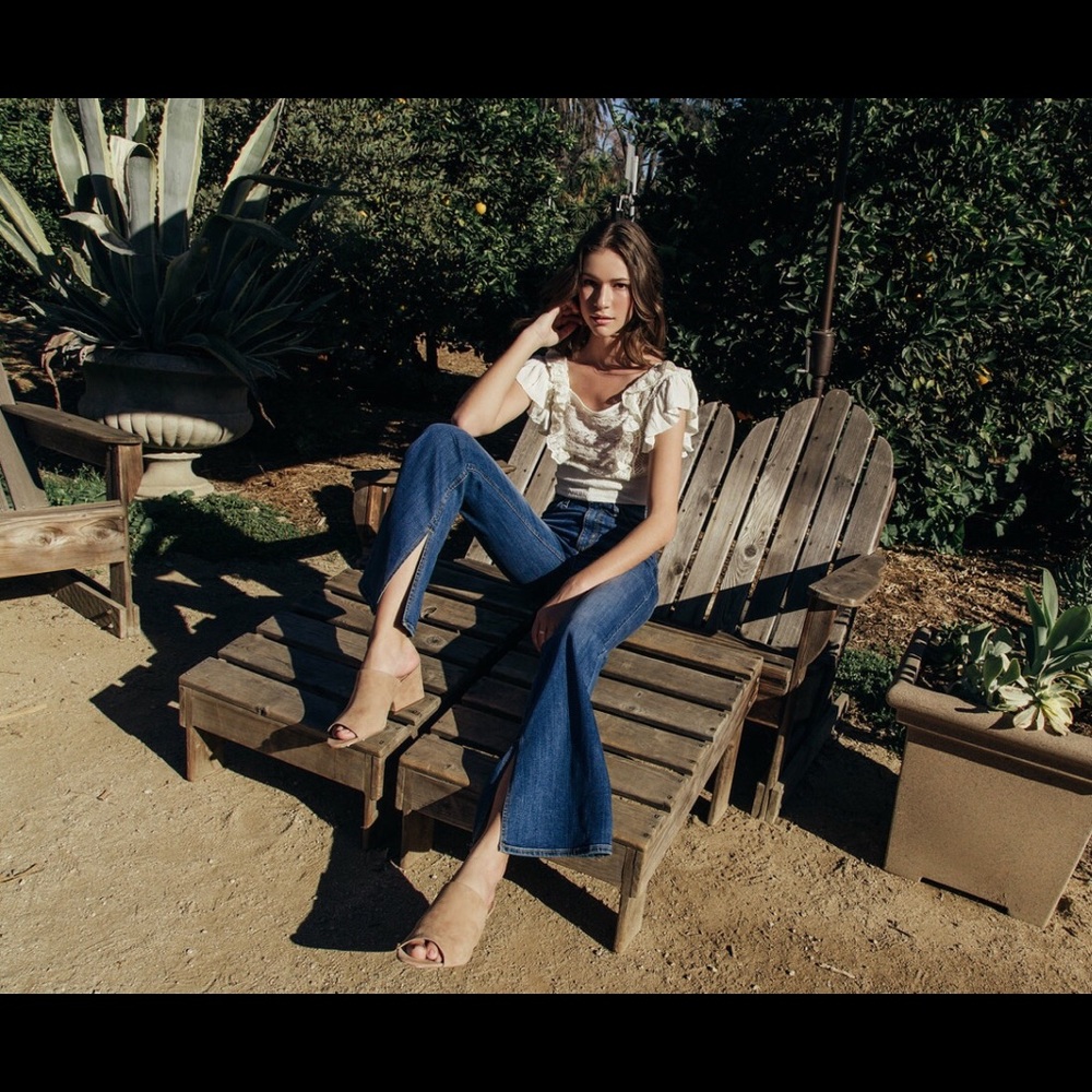 Wide leg jeans with side slit